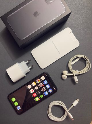 iPhone 11 Pro 64GB Grigio Siderale + Accessori