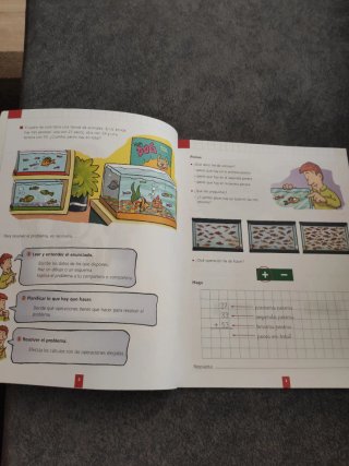 Pienso y hago 4. Cuaderno de problemas de matem...
