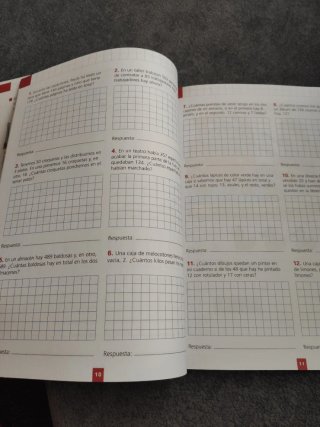Pienso y hago 4. Cuaderno de problemas de matem...