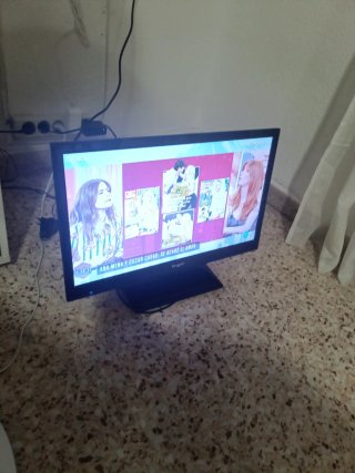 TV Engel 22” LED HDMI USB Euroconector