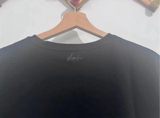 Maglietta nera con teschio geometrico M