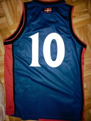 Camiseta deportiva Kelme Baskonia talla M