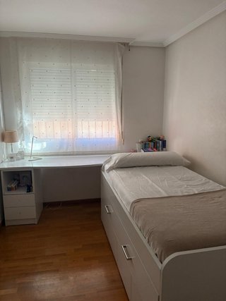 Dormitorio juvenil con cajones
