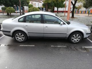 Volkswagen Passat 2002 130 CV kilometraje 320000