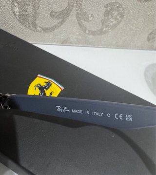 Gafas Ray-Ban Scuderia Ferrari
