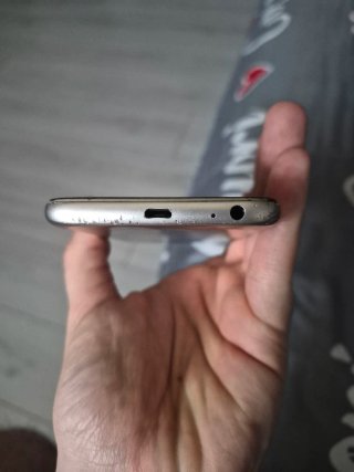 Samsung Galaxy J3 2017 Gold