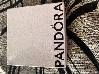 Pulsera Pandora Corazón Oro y Plata