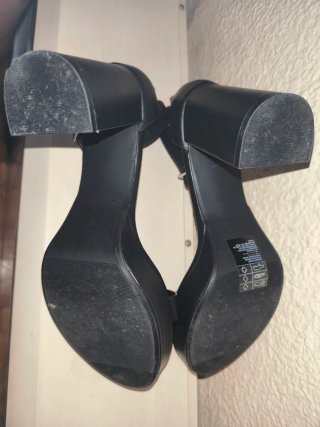 Sandalias de tacón negros