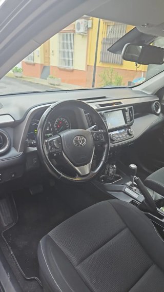 Toyota RAV4 2017