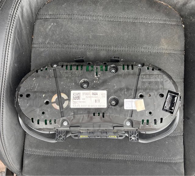 Cuadro instrumentos Seat Leon 3
