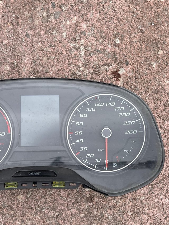 Cuadro instrumentos Seat Leon 3