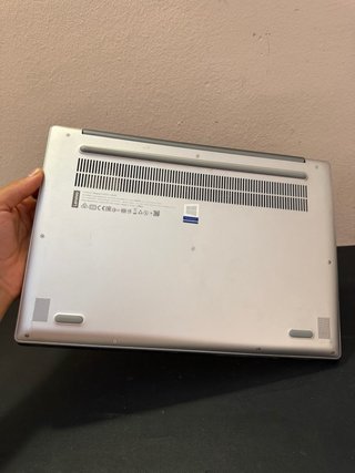 Portátil Lenovo i5