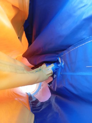 Peto amarillo impermeable