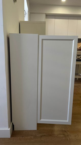 Librería BILLY con puertas OXBERG blanca
