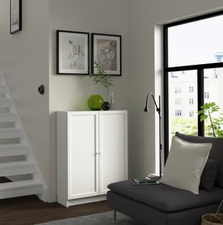 Librería BILLY con puertas OXBERG blanca
