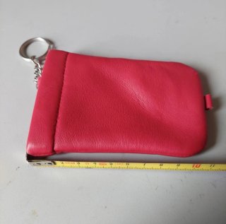Monedero llavero piel fucsia burdeos