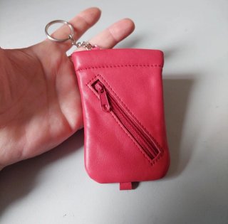 Monedero llavero piel fucsia burdeos