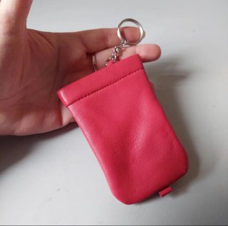 Monedero llavero piel fucsia burdeos