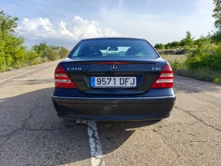 Mercedes-Benz Clase C 2005