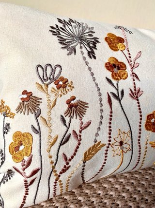 Funda para Cojín 50x30cm.Bordado Flores.70%Algodón