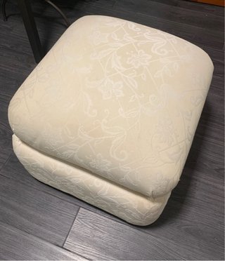 Puff de tela beige