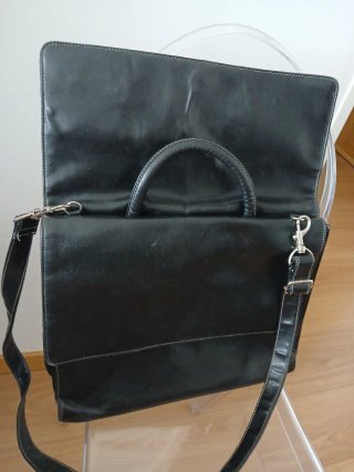 Cartera maletin Negra Piel