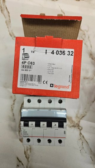 Interruptor Termomagnético Legrand TX3 4P C63