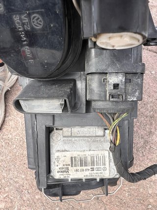 Faros Xenon Passat 3C