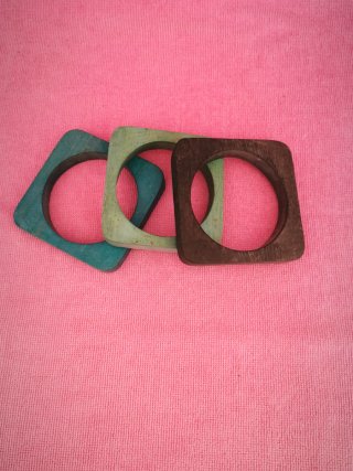 Conjunto 3 Pulseiras Quadradas Madeira