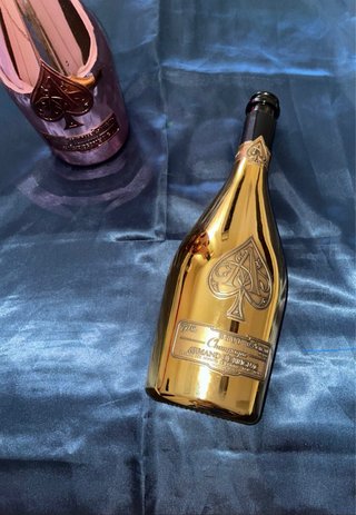 Bottiglie vuote Armand de Brignac