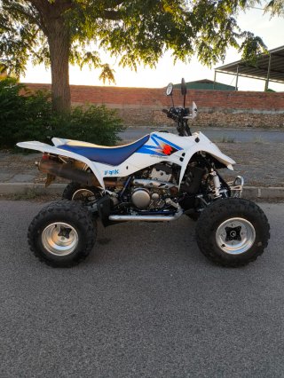 Suzuki LTZ 400 Quad