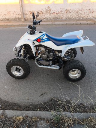 Suzuki LTZ 400 Quad