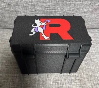 Caja Negra Team Rocket Mewtwo