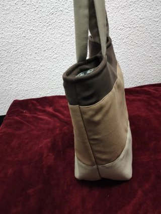 Bolso de mano hecho a mano