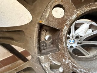 Llantas BMW M5 18x8.5 ET35 para reparar