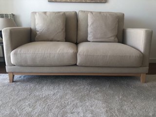 SOFA BREDA ROOM beige 2 plazas base madera
