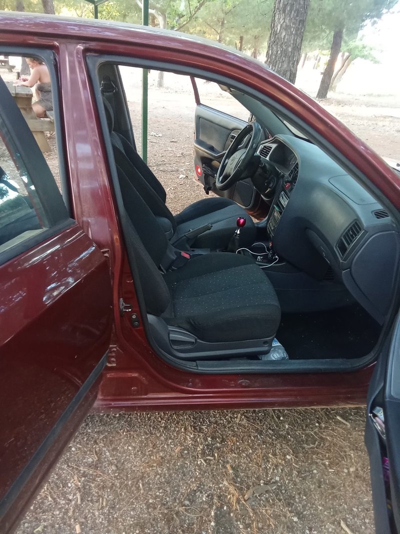 Hyundai Coupe 2007 - foto 1