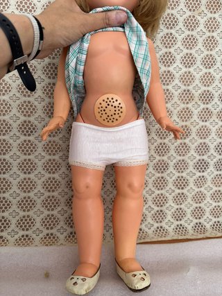 Muñeca Famosa Marina con Llorón
