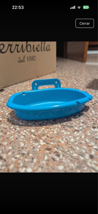 Piscina para pájaros azul
