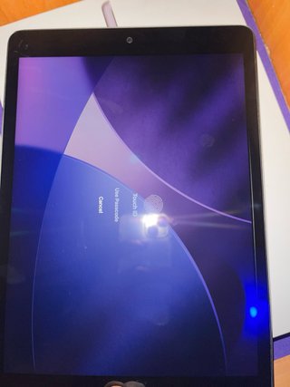 iPad 9 (64GB) Space Gray + Apple Pencil 1 Gen