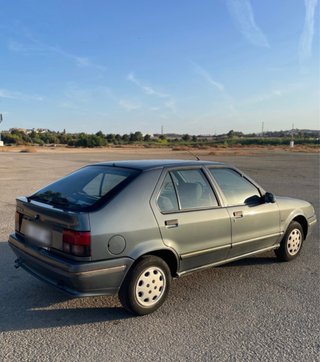 RENAULT 19