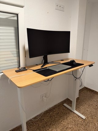 Escritorio Elevable de Madera