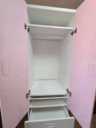 Armario infantil Ikea blanco y rosa