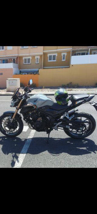 Honda CB 500 F Naked Negra/Gris