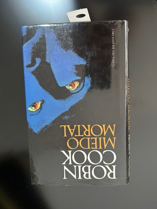 Cada libro a 3 euros.