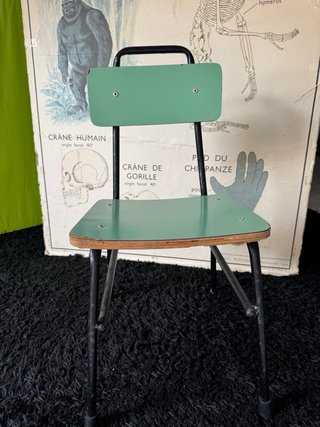 Silla infantil pupitre escolar vintage