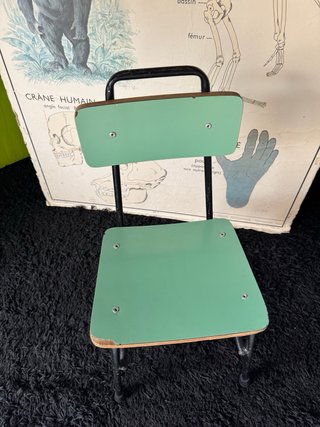 Silla infantil pupitre escolar vintage