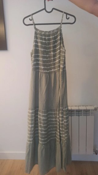 Vestido largo verde y blanco marca Oldei