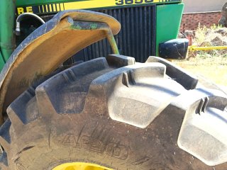 Tractor John Deere 3650 con pala