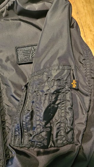 Chaqueta Bomber Alpha Industries Negra